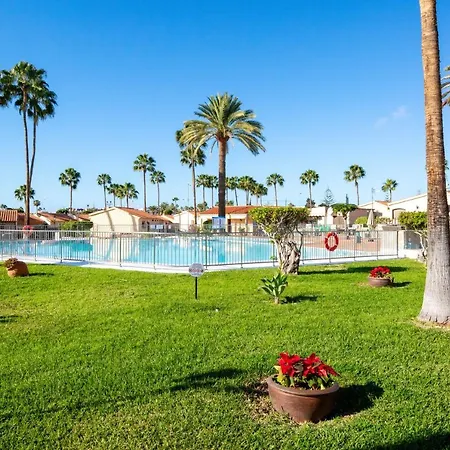 Ferienhaus One Bedroom With Shared Pool Furnished Terrace And Wifi At Maspalomas 1 Km Away From The *